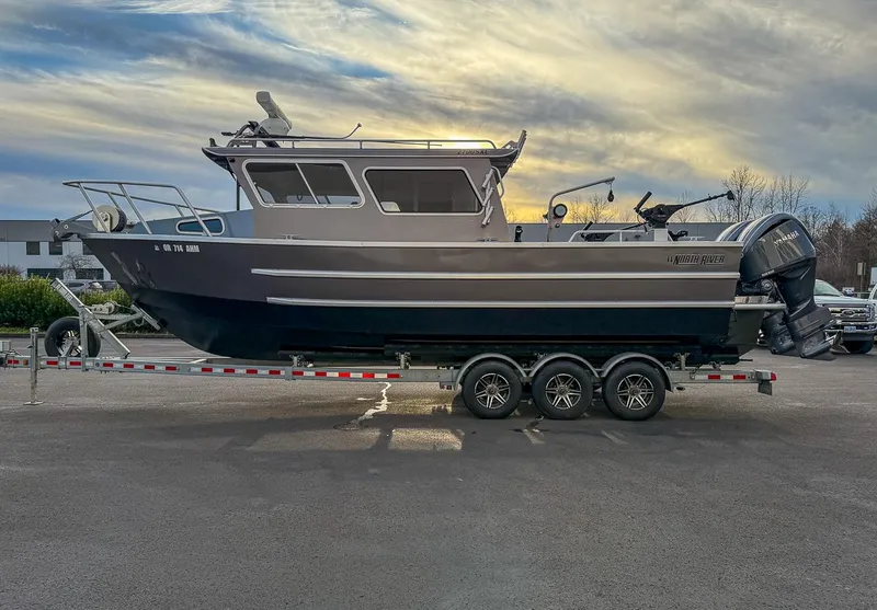 Slide: The Image of North River 2700 SXL 2022 - 6