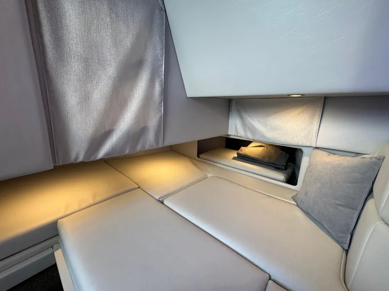 Slide: The Image of Formula 330 Crossover Bowrider I/O 2025 - 51