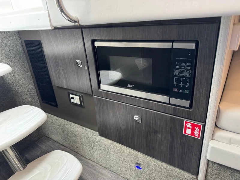 Slide: The Image of Formula 330 Crossover Bowrider I/O 2025 - 52