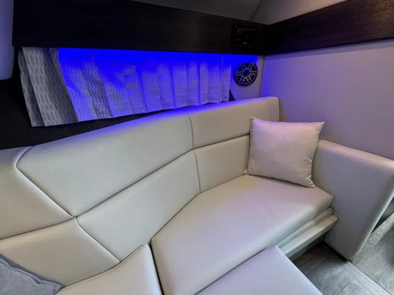 Slide: The Image of Formula 330 Crossover Bowrider I/O 2025 - 53