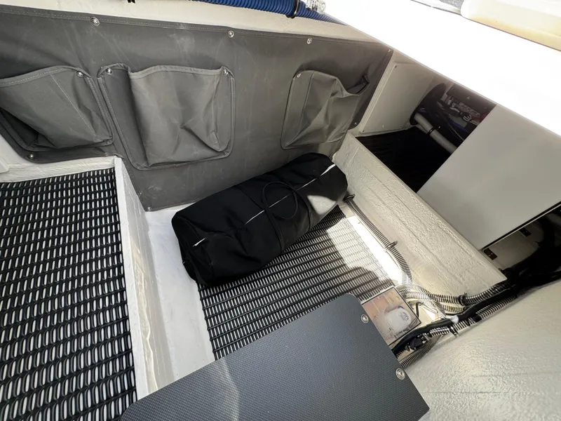 Slide: The Image of Formula 330 Crossover Bowrider I/O 2025 - 58