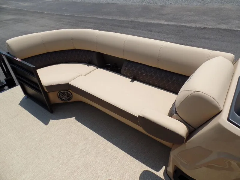 Slide: The Image of 2025 Harris SUNLINER SP 250 boat seating, beige upholstery, spacious and comfortable design. - 6