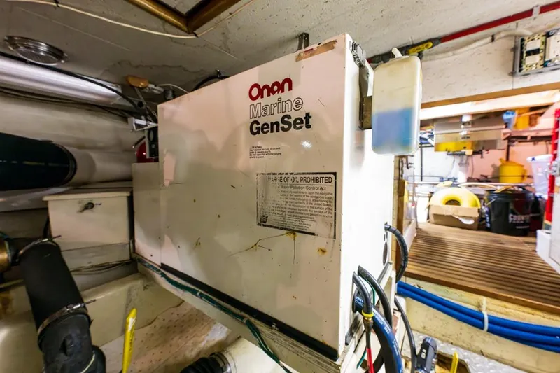 Slide: The Image of Ocean Alexander 48 Cockpit Motoryacht 1990 - 54