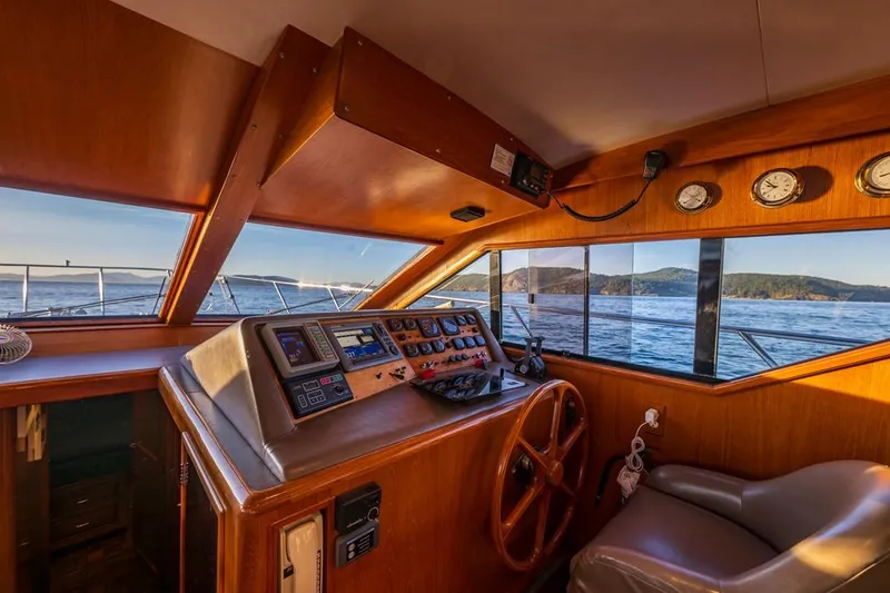 Slide: The Image of Ocean Alexander 48 Sedan 1990 - 66