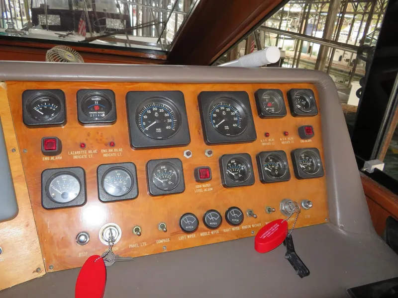 Slide: The Image of Ocean Alexander 48 Sedan 1990 - 71