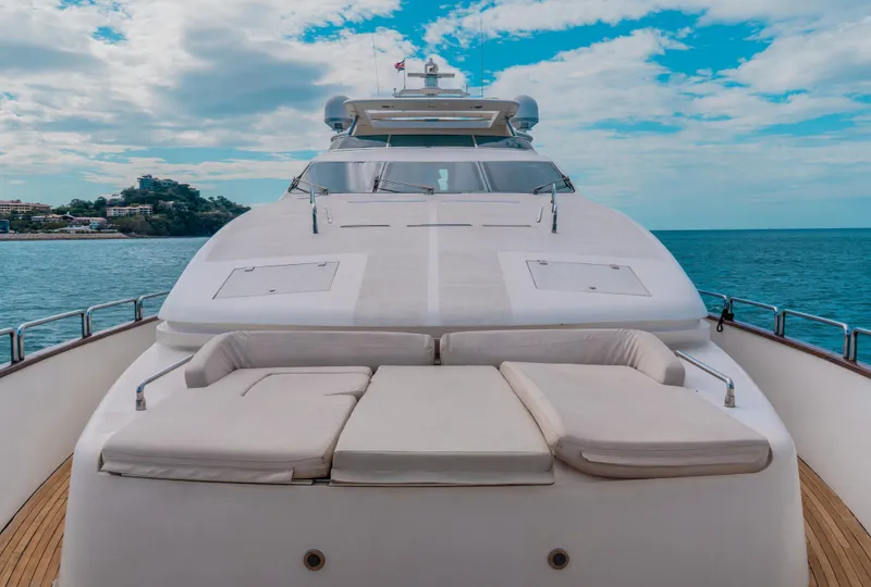 Slide: The Image of Luxurious 2006 Azimut 105 Grande yacht with spacious deck and scenic ocean view. - 39