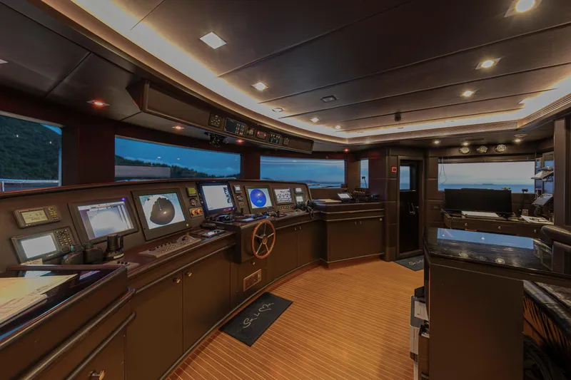 Slide: The Image of Benetti Benetti Vision 145 2011 - 32