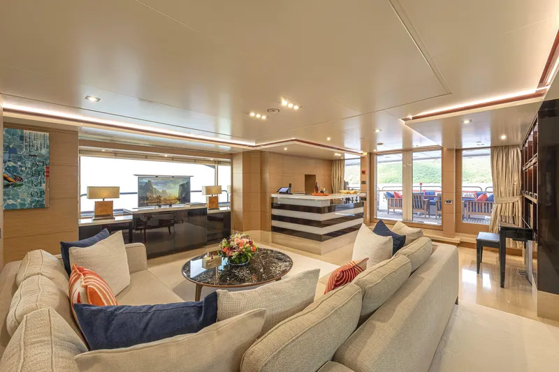 Slide: The Image of Benetti Benetti Vision 145 2011 - 6