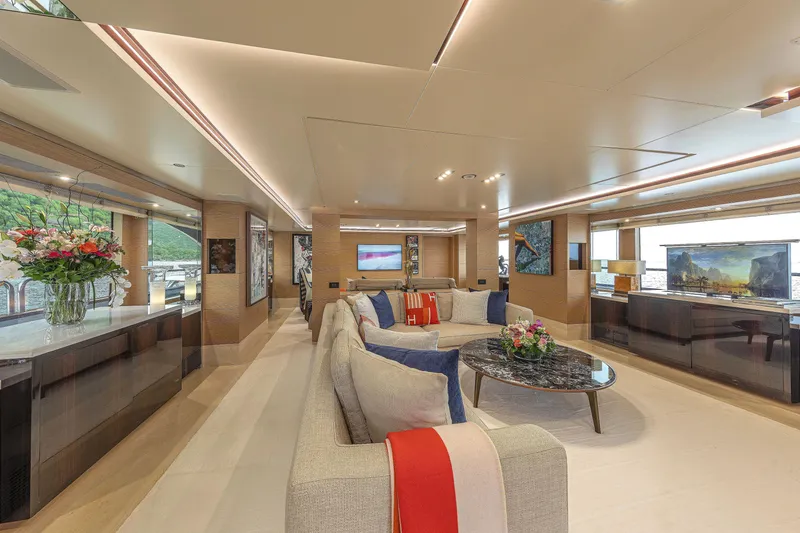 Slide: The Image of Benetti Benetti Vision 145 2011 - 9