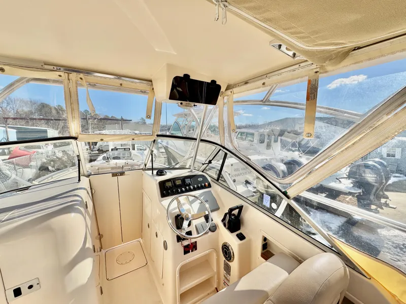 Slide: The Image of Grady-White Freedom 275 2013 - 12