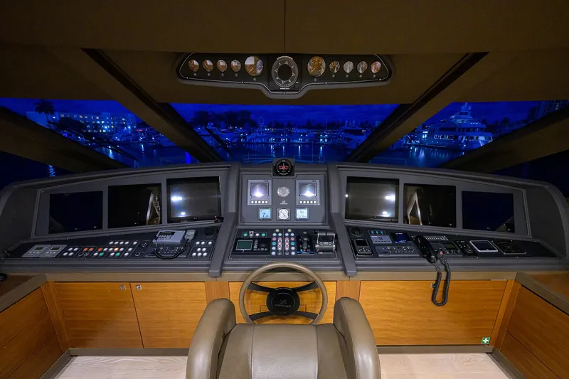 Slide: The Image of Custom Ferretti 124 Argento - Pilothouse - 185