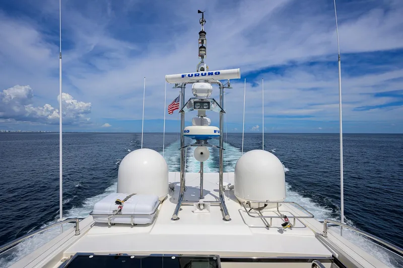 Slide: The Image of Custom Ferretti 124 Argento - Radar Mast - 199