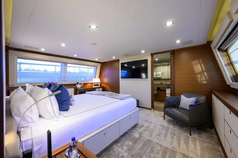 Slide: The Image of Custom Ferretti 124 Argento - Master Stateroom - 28