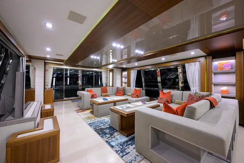 Slide: The Image of Custom Ferretti 124 Argento - Salon - 4