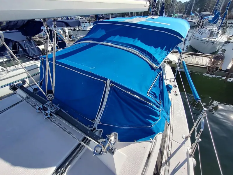 Slide: The Image of Catalina C-30 MKII 1990 - 12