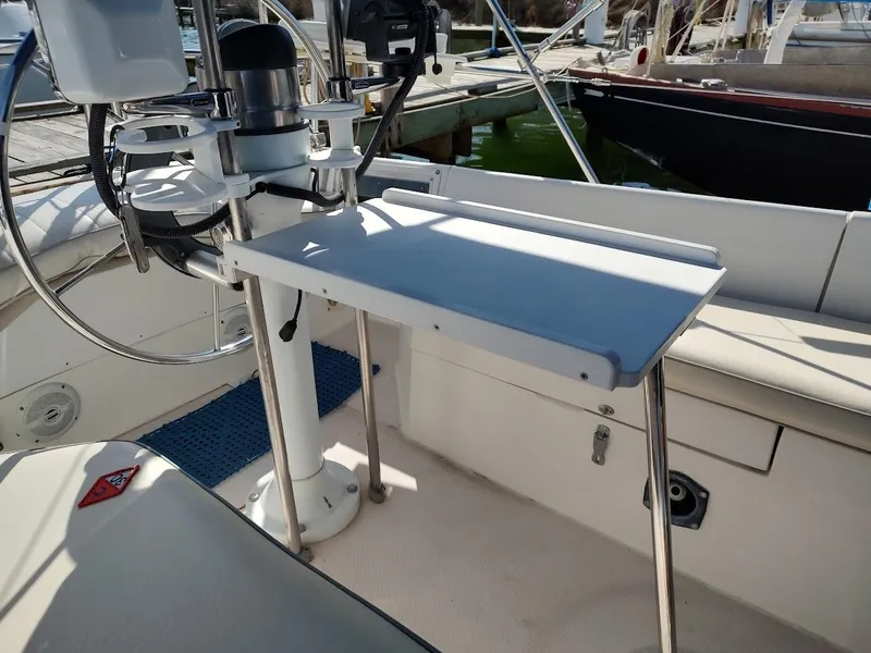 Slide: The Image of Catalina C-30 MKII 1990 - 18