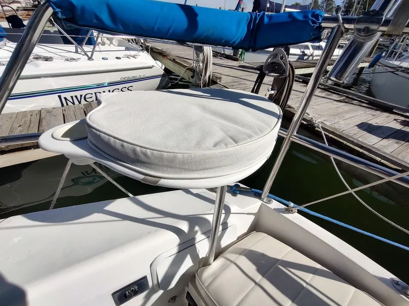 Slide: The Image of Catalina C-30 MKII 1990 - 30