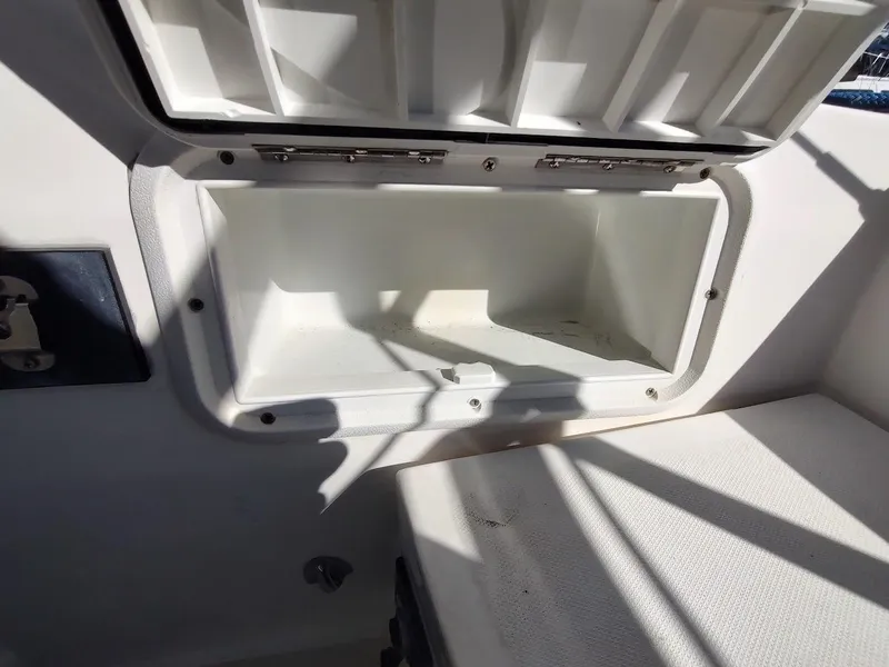 Slide: The Image of Catalina C-30 MKII 1990 - 34