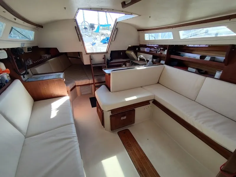 Slide: The Image of Catalina C-30 MKII 1990 - 42