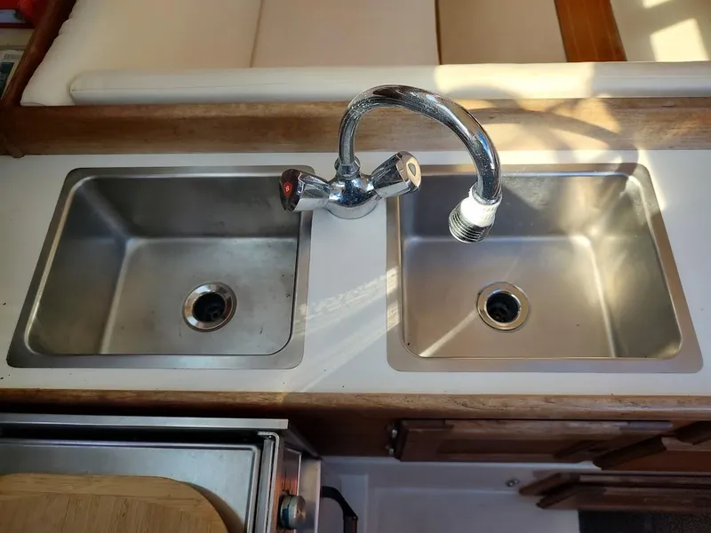 Slide: The Image of Catalina C-30 MKII 1990 - 44