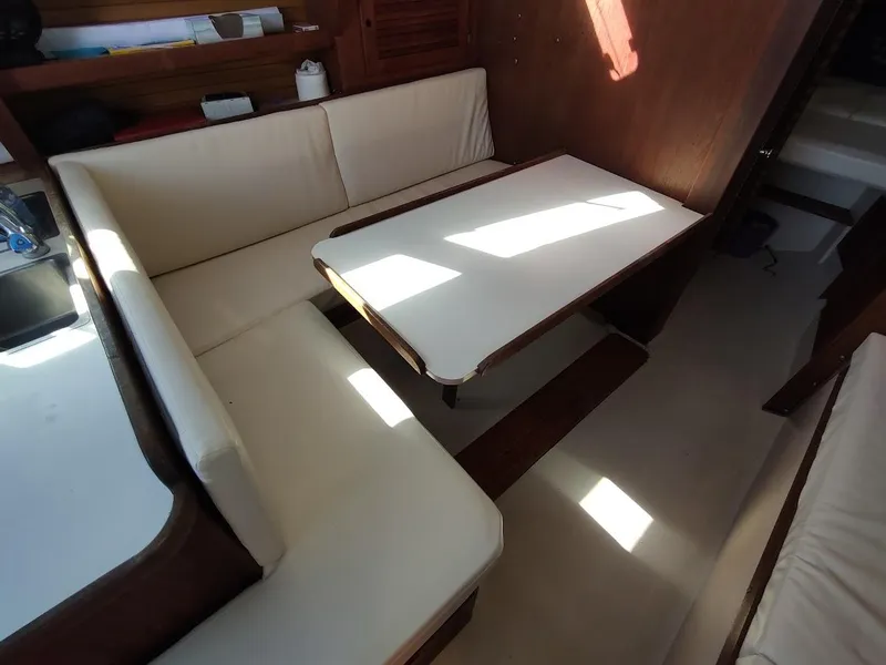 Slide: The Image of Catalina C-30 MKII 1990 - 53