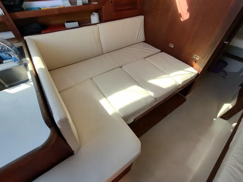 Slide: The Image of Catalina C-30 MKII 1990 - 54