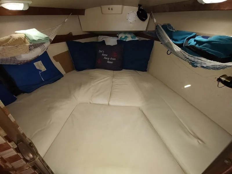 Slide: The Image of Catalina C-30 MKII 1990 - 60