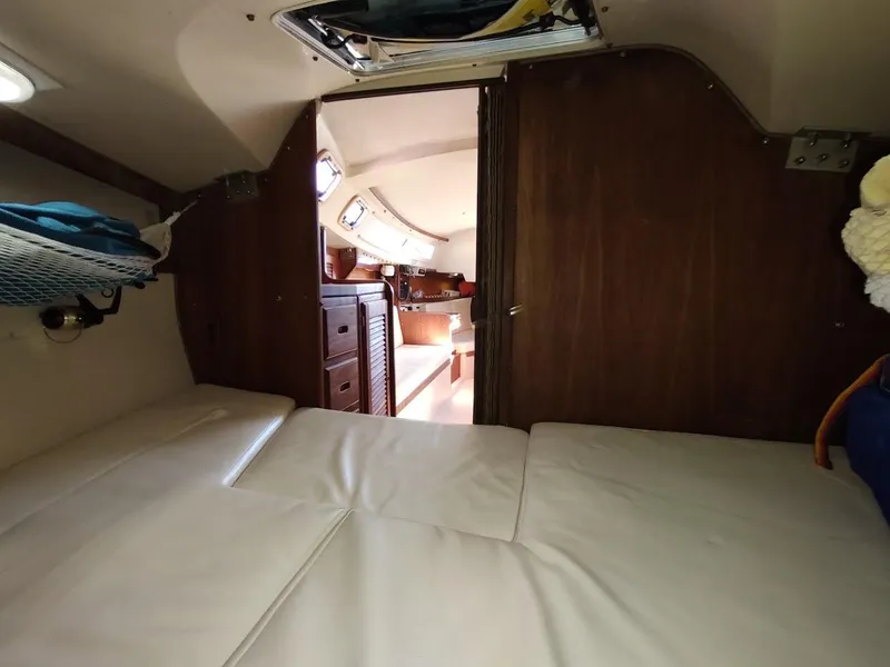 Slide: The Image of Catalina C-30 MKII 1990 - 61