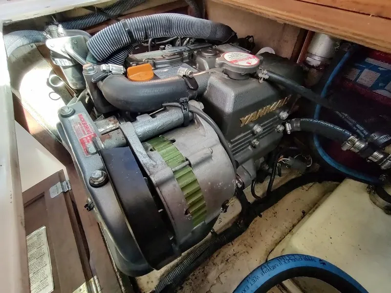 Slide: The Image of Catalina C-30 MKII 1990 - 82