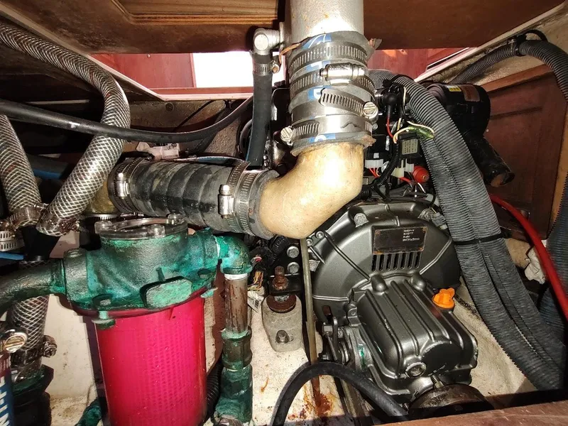 Slide: The Image of Catalina C-30 MKII 1990 - 85