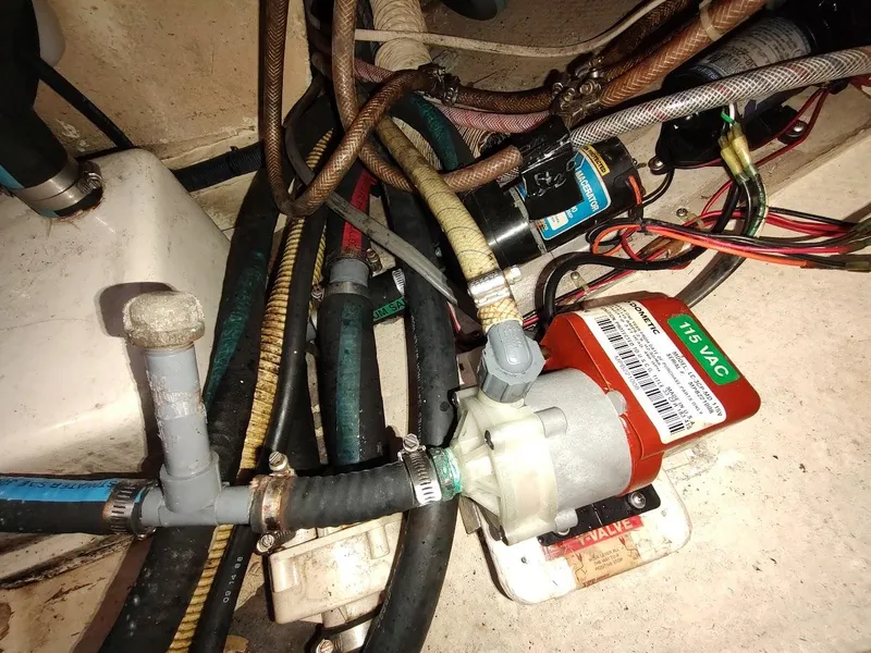 Slide: The Image of Catalina C-30 MKII 1990 - 89