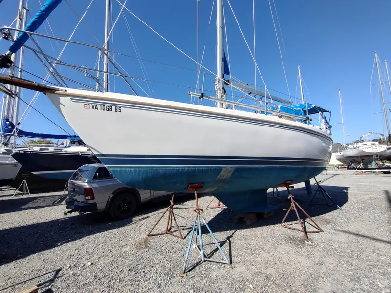 Slide: The Image of Catalina C-30 MKII 1990 - 96