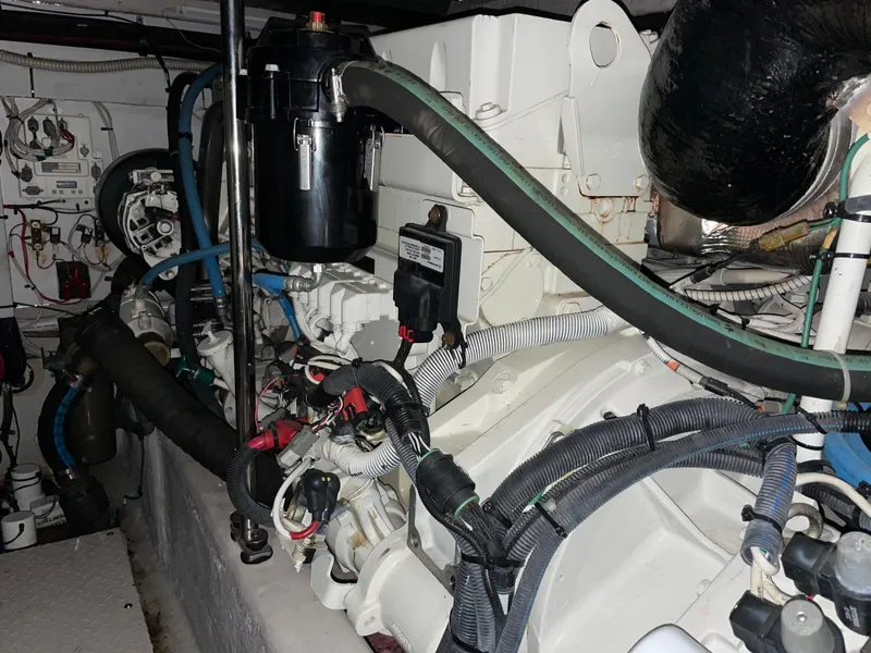 Slide: The Image of Sea Ray 500 Sedan Bridge 2005 - 67
