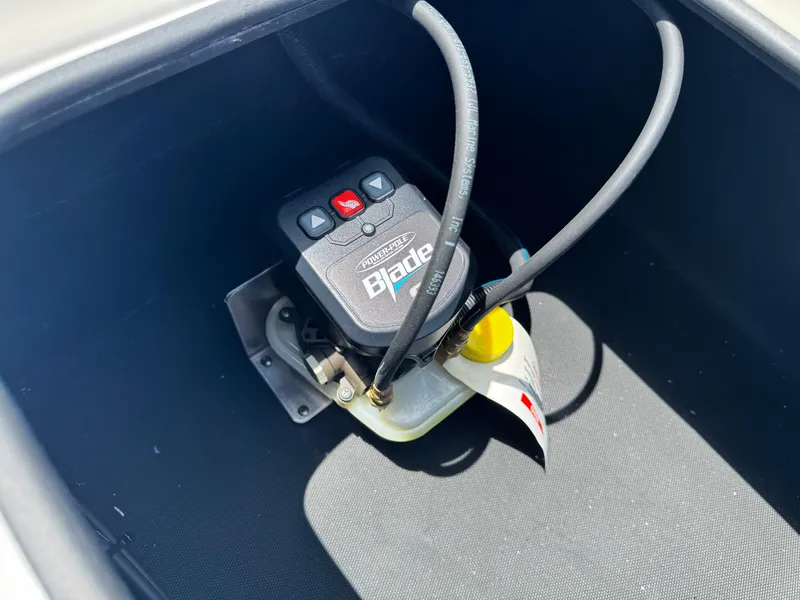 Slide: The Image of Control panel in SCB S22, 2025 model, featuring Blade system with cables. - 9