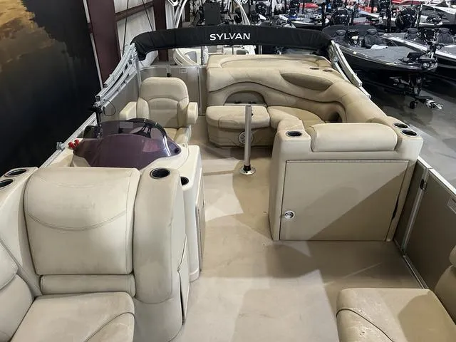 Slide: The Image of Sylvan Mirage Cruise 820 Cruise 2019 - 7