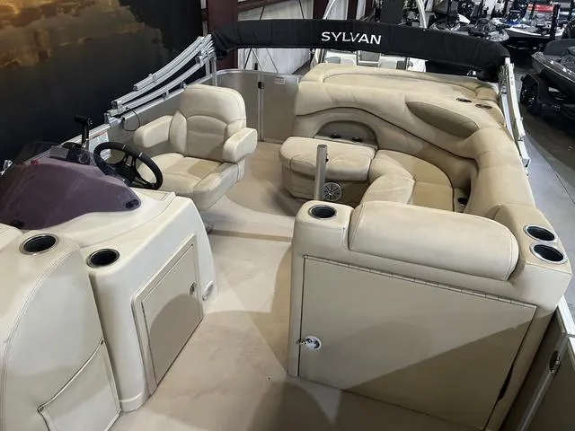 Slide: The Image of Sylvan Mirage Cruise 820 Cruise 2019 - 8