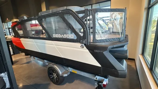 Slide: The Image of Sea-Doo SWITCH 16 BASE 130 HP 2025 - 3