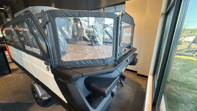 Slide: The Image of Sea-Doo SWITCH 16 BASE 130 HP 2025 - 4