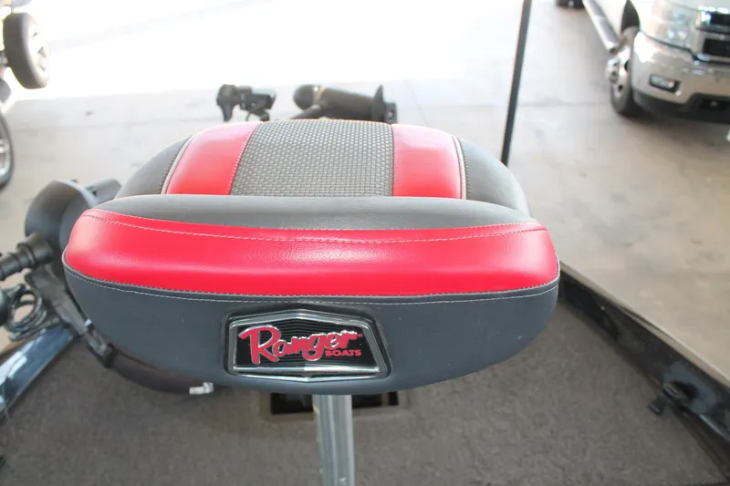 Slide: The Image of Ranger Z185 2020 boat seat with red and black design, featuring Ranger Boats logo. - 37