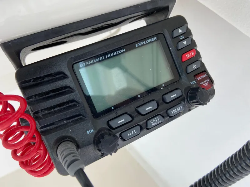 Slide: The Image of Standard Horizon Explorer radio on 2014 Steiger Craft 21 DV MIAMI boat. - 14