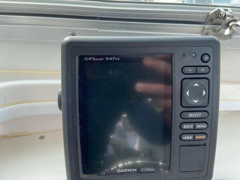 Slide: The Image of Garmin GPSMAP 547xs on 2014 Steiger Craft 21 DV MIAMI boat dashboard. - 15