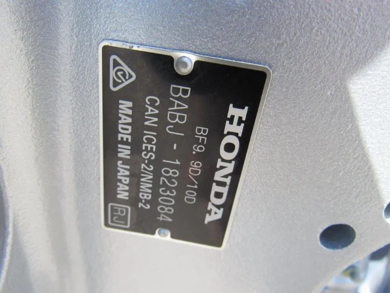 Slide: The Image of North River 22 Seahawk 2025 - 19