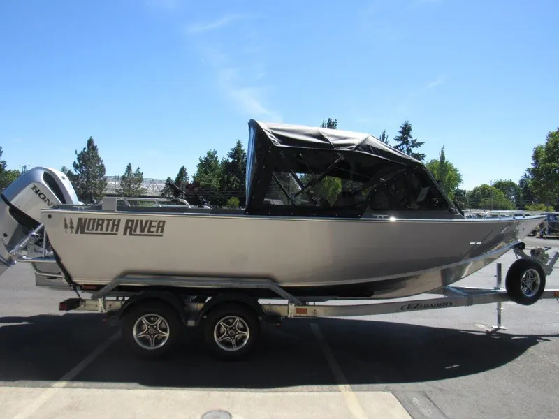 Slide: The Image of North River 22 Seahawk 2025 - 6