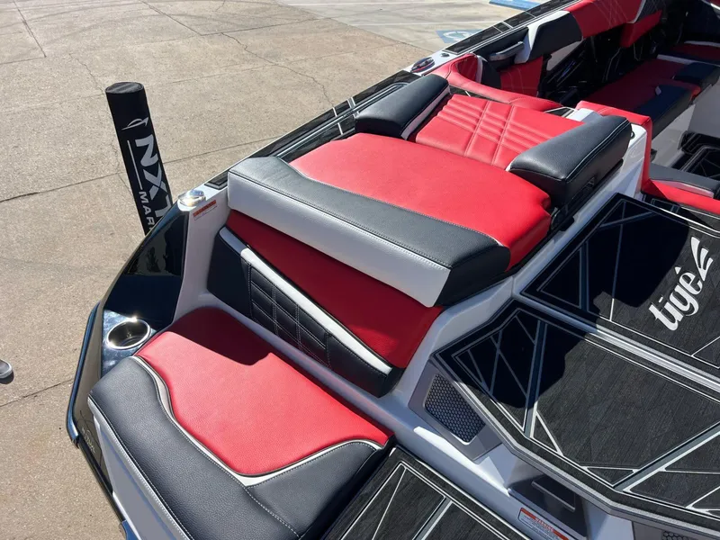 Slide: The Image of Tigé 25ZX Ultre' 2025 - 12