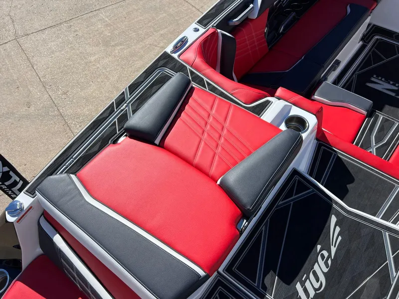 Slide: The Image of Tigé 25ZX Ultre' 2025 - 16