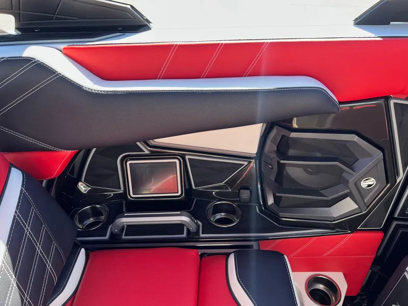 Slide: The Image of Tigé 25ZX Ultre' 2025 - 21