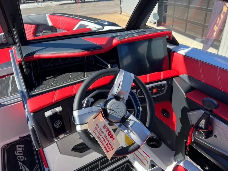 Slide: The Image of Tigé 25ZX Ultre' 2025 - 23