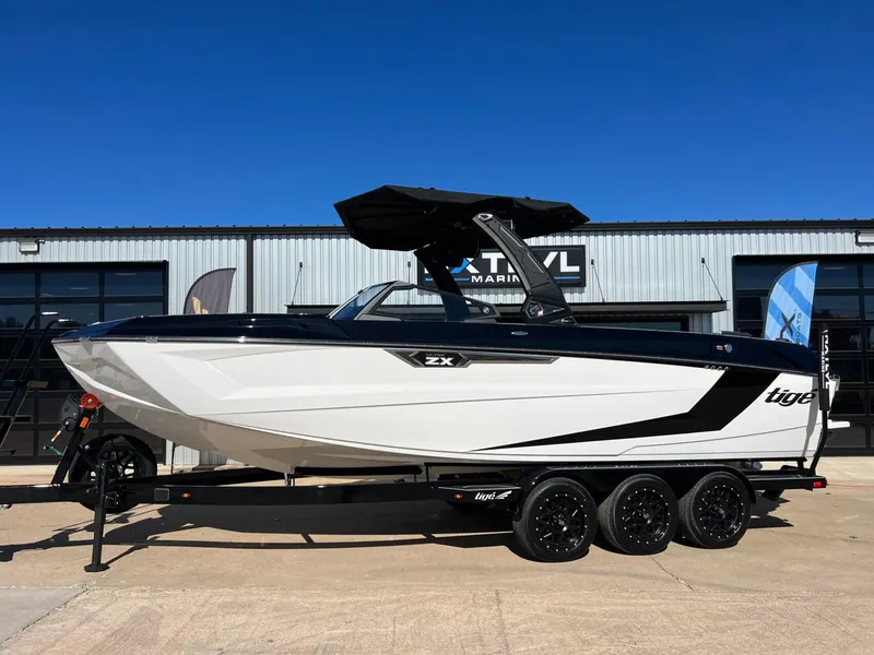 Slide: The Image of Tigé 25ZX Ultre' 2025 - 3