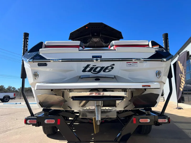 Slide: The Image of Tigé 25ZX Ultre' 2025 - 6