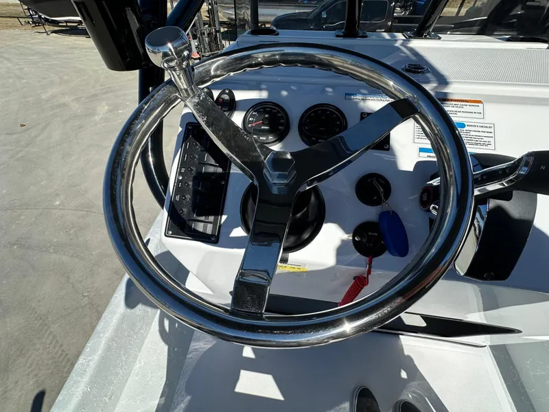 Slide: The Image of Dargel Kat 250HDX 2025 - 16